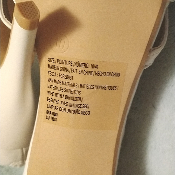 Forever Selected By Paula Abdul White Strappy Heels - Picture 8 of 12